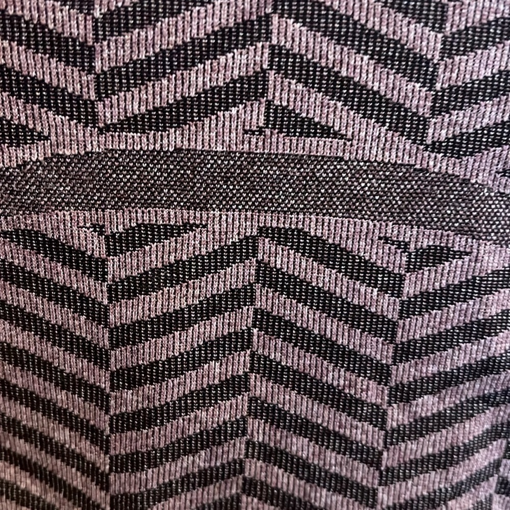 Lululemon Run: Swiftly Tech Racerback-Size 4 - Picture 2 of 5
